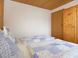 Apartment With a Joint Pool in Watring