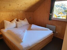 Comfortable Chalet in Hohentauern with Whirlpool near City Center
