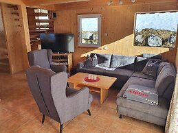 Comfortable Chalet in Hohentauern with Whirlpool near City Center