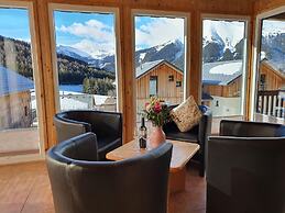 Comfortable Chalet in Hohentauern with Whirlpool near City Center