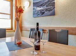 Vibrant Apartment near Ski Area in Fiss