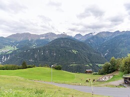 Vibrant Apartment near Ski Area in Fiss