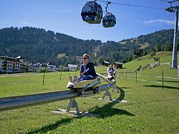 Vibrant Apartment near Ski Area in Fiss