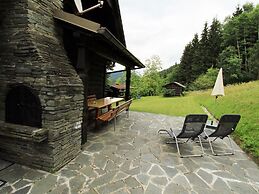 Quiet Holiday Home Near ski Resort