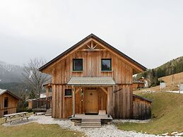 Cozy Chalet in Hohentauern near Ski Area