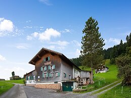 Vintage Holiday Home Near Ski Area