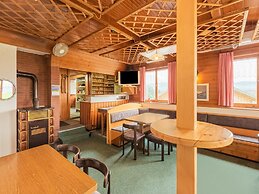 Vintage Holiday Home Near Ski Area