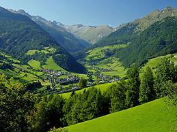 Apartment in Rennweg am Katschberg Near ski Area