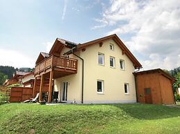 Spacious Chalet near Ski Slopes in Kotschach-Mauthen