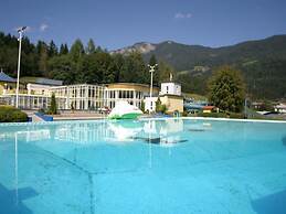 Spacious Chalet near Ski Slopes in Kotschach-Mauthen