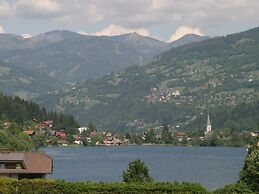 Cozy Apartment in Afritz am See near Gerlitzen Ski Area