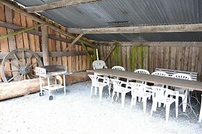 Vintage Farmhouse With Garden, Roofed Terrace, BBQ