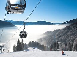 Mountain View Apartment in Bad Kleinkirchheim near Ski Area