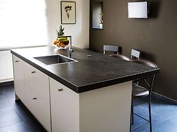 Luxe Home with Hot Tub & Sauna