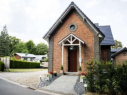 Luxe Home with Hot Tub & Sauna