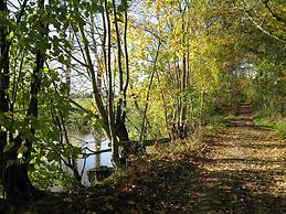Luxe Home with Hot Tub & Sauna