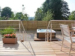 Luxe Home with Hot Tub & Sauna