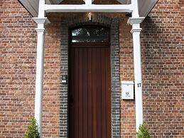 Luxe Home with Hot Tub & Sauna