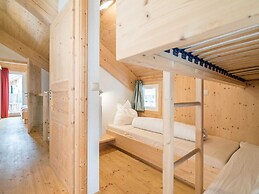 Chalet in Hohentauern With Sauna and hot tub