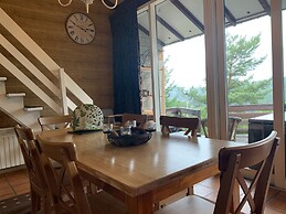 Bungalow With View Near Coo