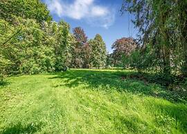 Holiday Home in La Rouge Miniere With Garden