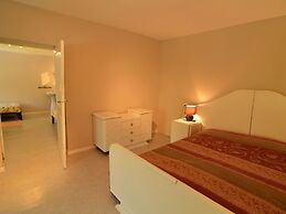 Holiday Home in La Rouge Miniere With Garden