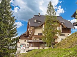 Ski-in/ski-out Apartment at Nassfeld in Carinthia