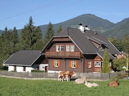 Scenic Holiday Home in Kleblach-Lind near Fugo Park on Lake