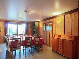 Holiday Home in Recht With Garden