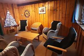 Holiday Home in Recht With Garden