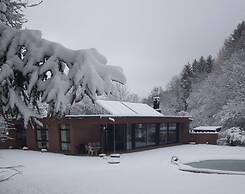 Luxury Villa with Swimming Pool near F1 Circuit