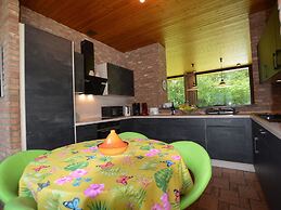 Luxury Villa with Swimming Pool near F1 Circuit