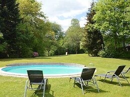 Luxury Villa with Swimming Pool near F1 Circuit