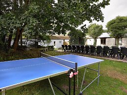 Spacious Holiday Home With Private Garden