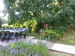 Spacious Holiday Home With Private Garden