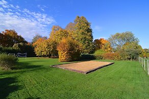 Spacious Holiday Home With Private Garden