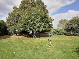 Spacious Holiday Home With Private Garden