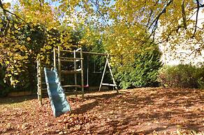 Spacious Holiday Home With Private Garden