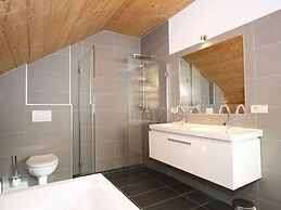 Detached Holiday Home in Mauterndorf / Salzburgerland Near the ski Are