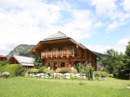 Detached Holiday Home in Mauterndorf / Salzburgerland Near the ski Are
