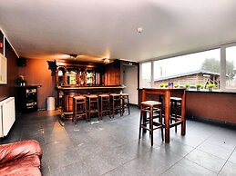 Unique Holiday Home with Pool near Park & Ski Area