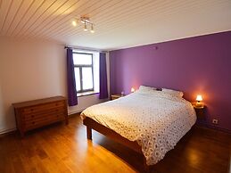 Inviting Holiday Home in Beauraing