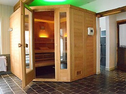 House Full of Charm & Comfort, Great Calm, Large Sauna, Large Hot Tub