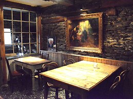 House Full of Charm & Comfort, Great Calm, Large Sauna, Large Hot Tub