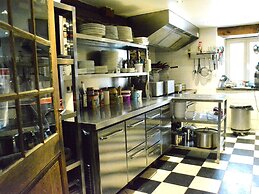 House Full of Charm & Comfort, Great Calm, Large Sauna, Large Hot Tub