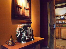 House Full of Charm & Comfort, Great Calm, Large Sauna, Large Hot Tub