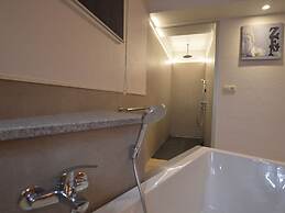 Charming House With Sauna and Many Other Amenities