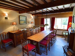 Holiday Home in Nismes Viroinval