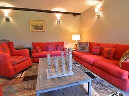 Holiday Home in Nismes Viroinval