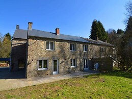Holiday Home in Nismes Viroinval